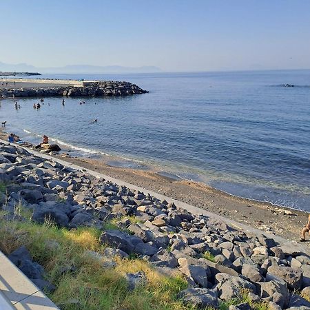 ポルティチNeapolis Bayアパートメント エクステリア 写真